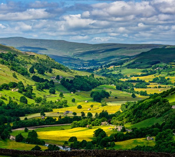 Belmond Train experience Yorkshire Dales